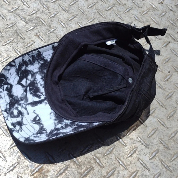 Vans ladies ballcap - Picture 2 of 2